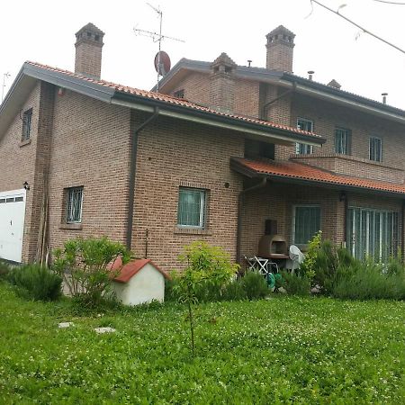B&B Casa Dei Camini เบนติโวลโญ ภายนอก รูปภาพ