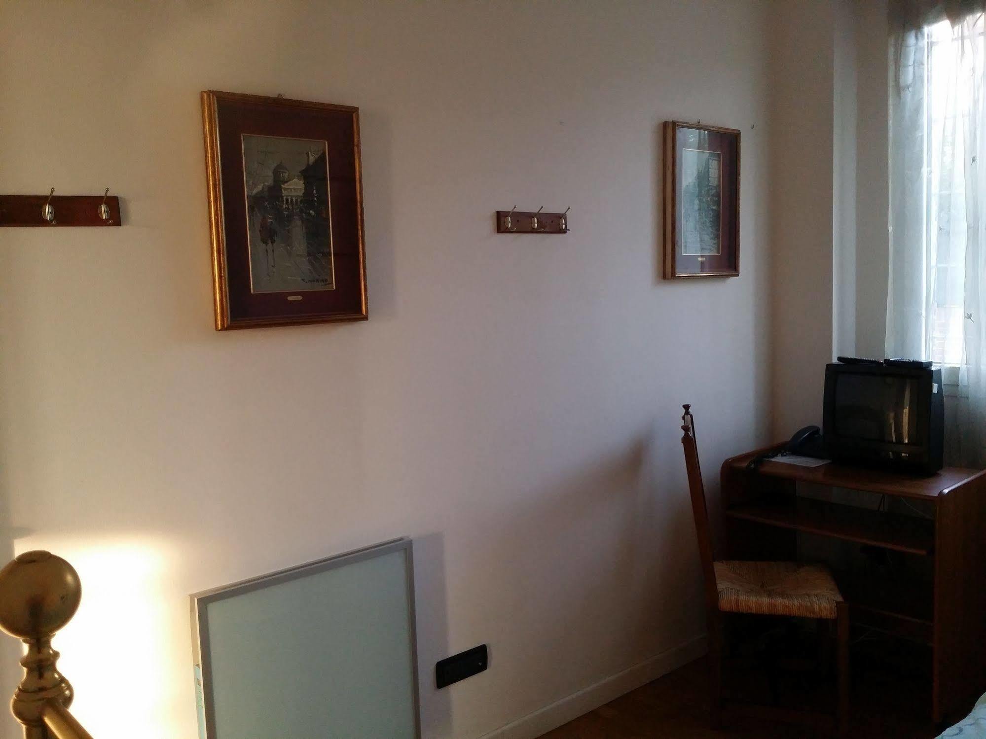 B&B Casa Dei Camini เบนติโวลโญ ภายนอก รูปภาพ