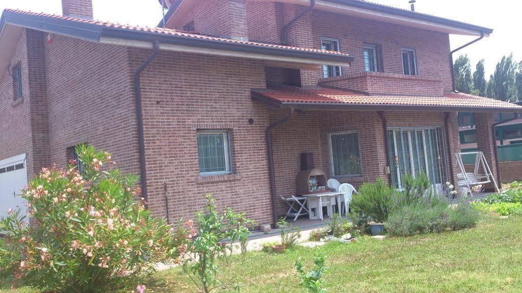 B&B Casa Dei Camini เบนติโวลโญ ภายนอก รูปภาพ