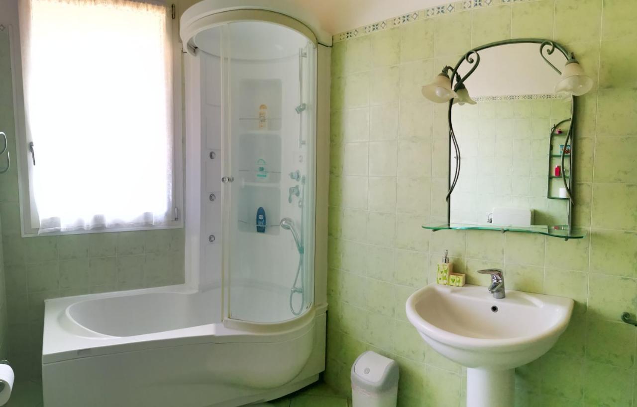 B&B Casa Dei Camini เบนติโวลโญ ภายนอก รูปภาพ